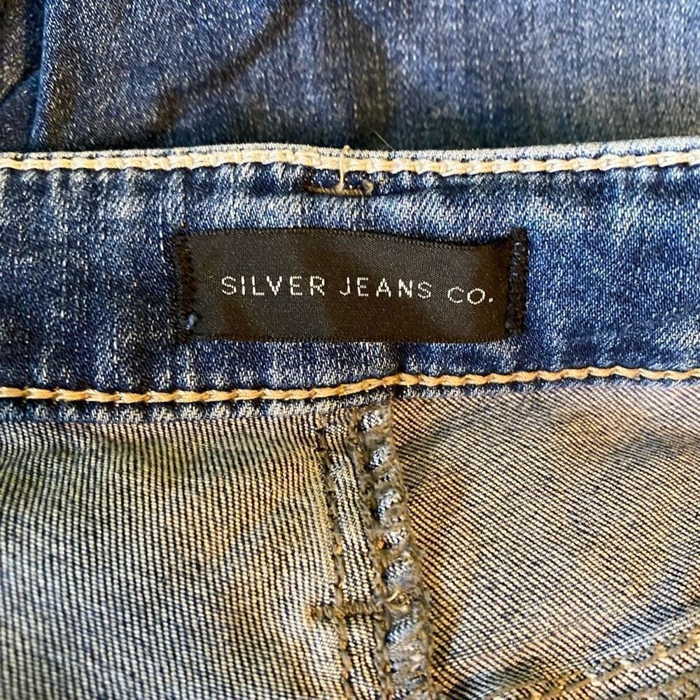 Silver Jeans Co. Women's Blue Medium Wash Light Distress Skinny Jeans Size 29 - Picture 10 of 10